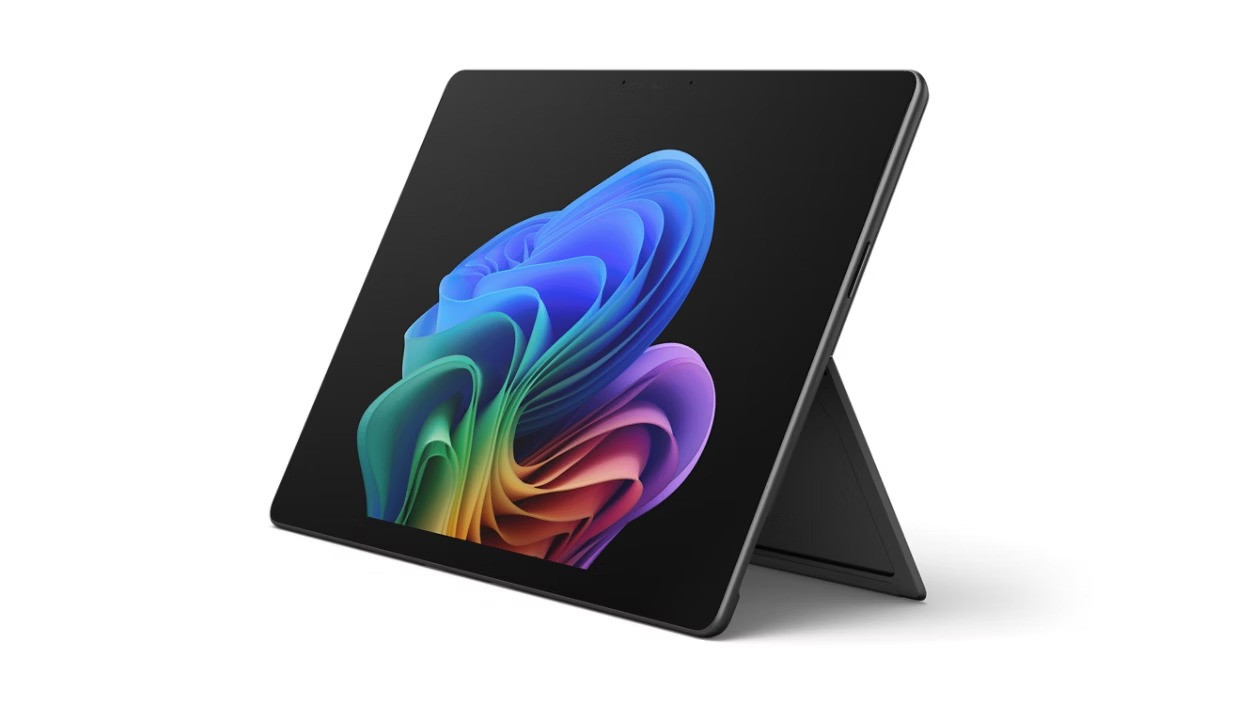 Microsoft Surface Pro 13" (12. edice)/U7-366H/13"/2880x1920/T/16GB/256GB/Intel int/W11P/Black/2R