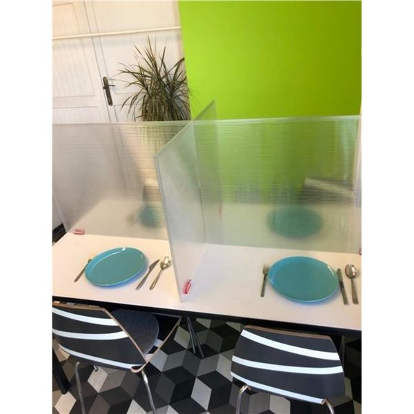 Ochranná dělící přepážka KŘÍŽ