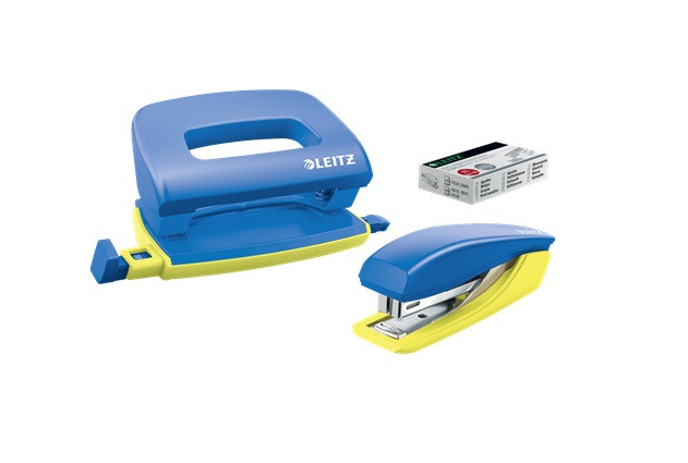 LEITZ Set mini sešívačky a děrovačky  UrbanChic, modrá