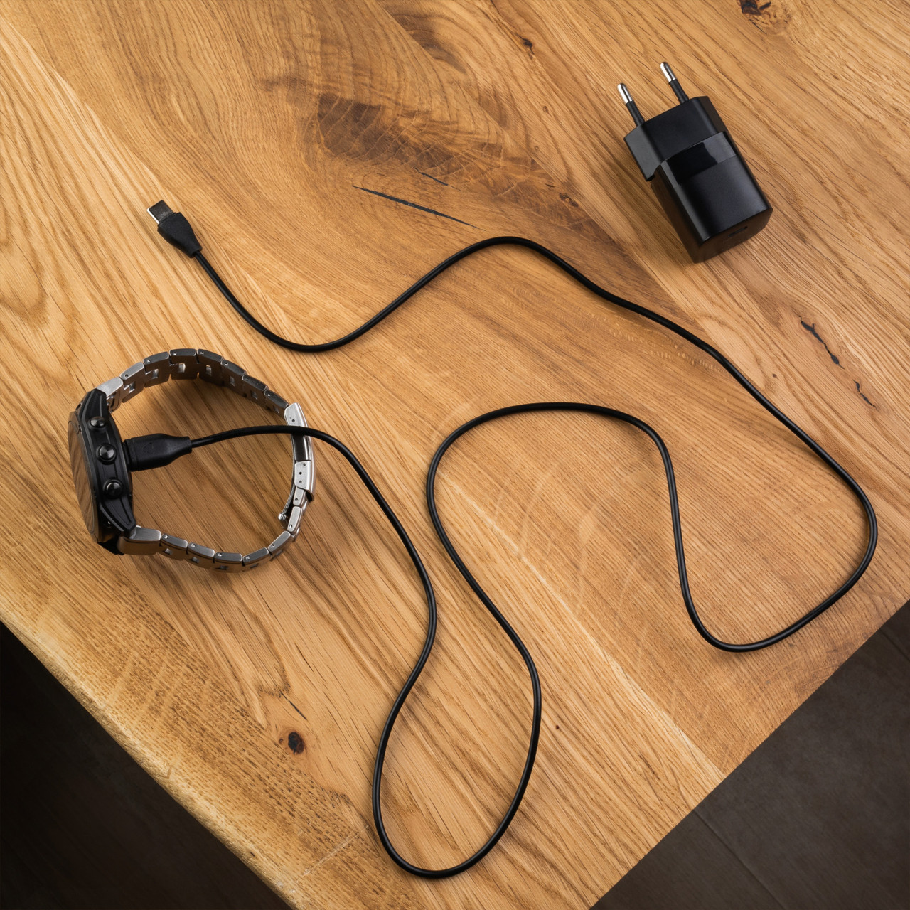 Nabíjecí USB-C kabel FIXED pro smartwatch Garmin Fenix 5/6/7/7X/8, Epix, Venu 2/3/3S, Vívoactive 3/4/5, černý