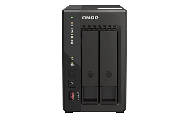 QNAP QVP-21C - dozorovací server