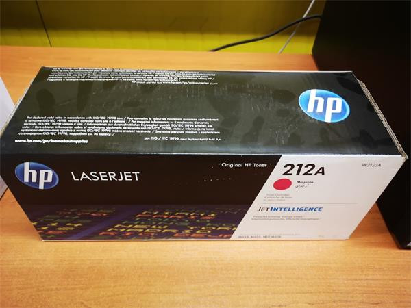 HP toner 212A/Magenta/4500 stran  - poškozený obal