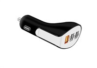 WG - Autonabíječka 3x USB-A, total 7.0 A ( QC 3,0 A + 2.0 A + 2.0 A ), černá