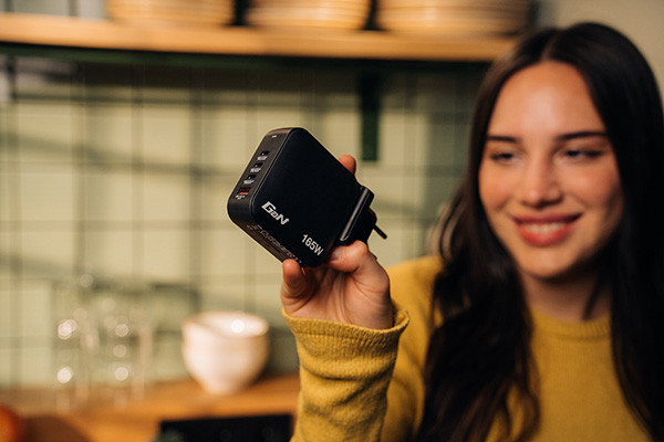 Verbatim, GaN cestovní nabíječka do sítě USB 3.0, USB C, šedá, 165 W, vyměnitelné vidlice C,G,A