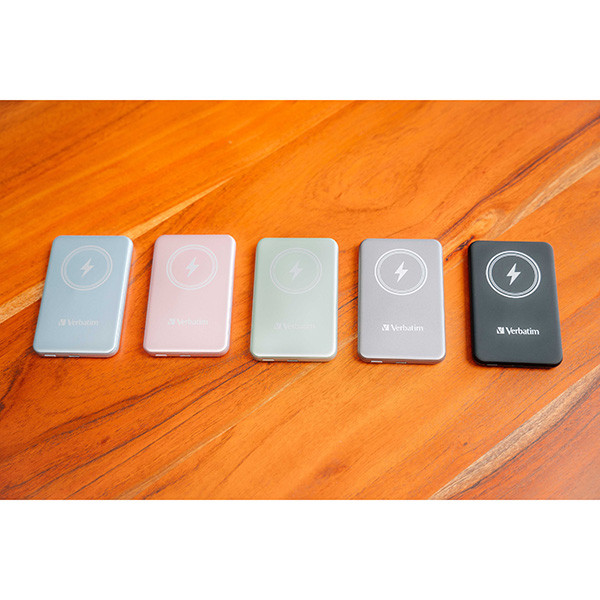 Verbatim, power banka s bezdrátovým nabíjením, 5V, nabíjení telefonu, 32240, 5 000mAh, magnetické připevnění, černá
