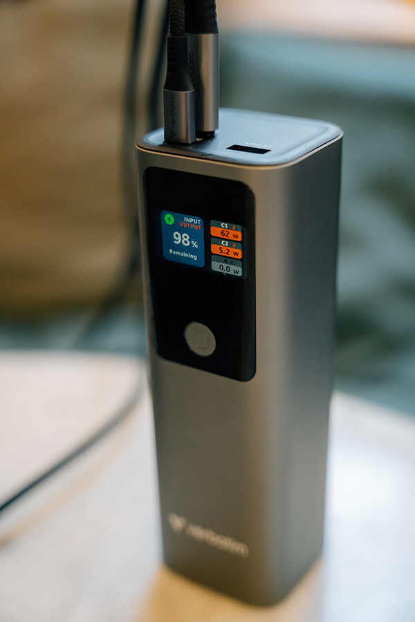 Verbatim, powerbanka s displejem, Charge ,n, Go, 32269, 27000mAh, šedá