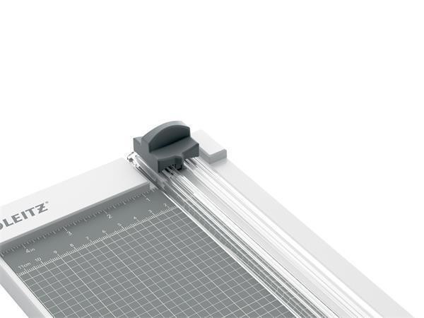 Kotoučová řezačka "Precision Home A4", A4, 8 listů, LEITZ 90250000