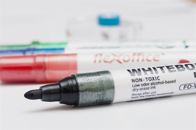 Popisovač na bílou tabuli "WB02", červená, 2,5mm, kuželový hrot, FLEXOFFICE