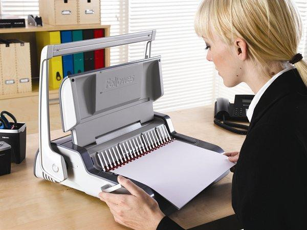 Vazač "Quasar+", vazba plastovým hřbetem, manuální, 500 listů, FELLOWES