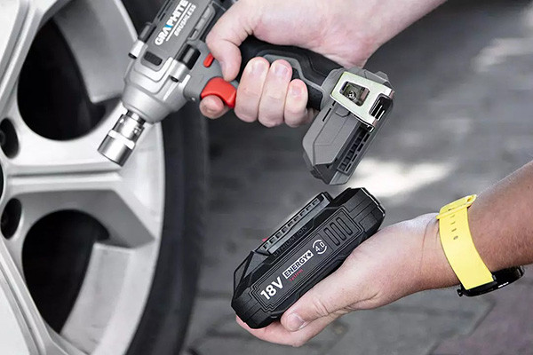 Akumulátor, aku, 58G004-1, 18V, Li-Ion, 4Ah, Energy+, Battery Boost, Graphite