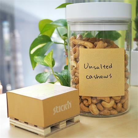 Samolepicí bloček "Kraft Cube", hnědá barva, 76x76 mm, 400 listů, mini paleta STICK N 21816