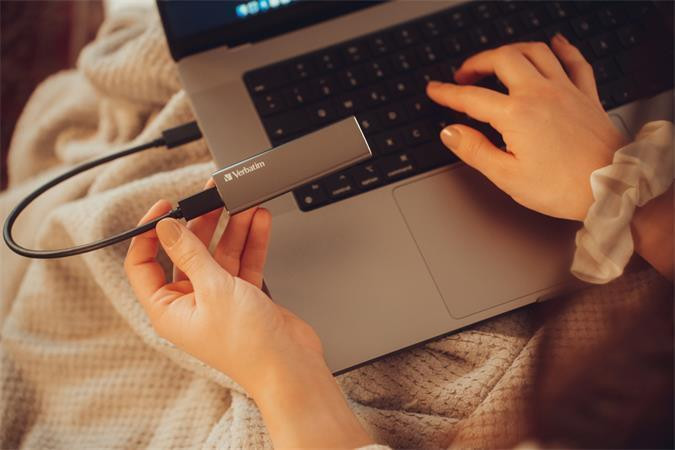 Externí disk SSD "Vx500“, šedá, 1TB, USB 3.2 Gen2, VERBATIM 47444