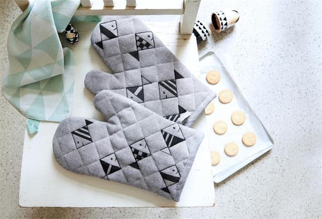 Popisovač na textil "4500", šedá, 1-3mm, kuželový hrot, EDDING