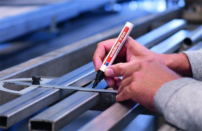 Lakový popisovač "750", fialová, 2-4mm, EDDING