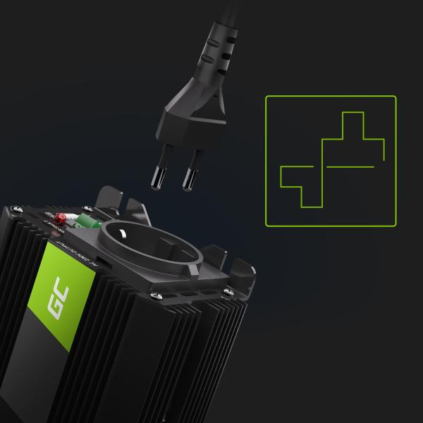 Green Cell Power Inverter PRO měnič napětí z 12V na 230V, 300W/600W, modifikovaný sinus