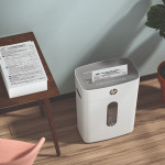HP automatický skartovací stroj OneShred 8CC křížovým řezem