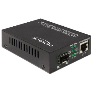Delock PoE+ Media Converter 10/100/1000Base-T to SFP 