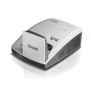 BenQ DLP Projektor MH856UST+ /1920x1080 1080p/3500 ANSI lm/0,33:1/10 000:1/HDMI/repro/Ultra Short Throw/Wall Mount Kit 