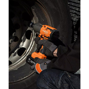 Rázový utahovák 04-618, 18V, 1800ot./min, NEO TOOLS