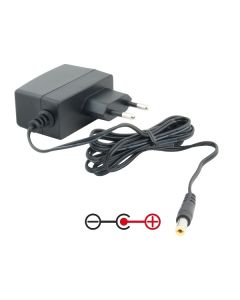 AVACOM Napájecí adaptér univerzální 5V 2,4A 12W konektor 5,5mm x 2,1mm plus pól uprostřed