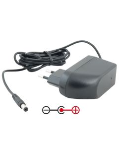 AVACOM Napájecí adaptér univerzální 5V 3A 15W konektor 5,5mm x 2,1mm plus pól uprostřed