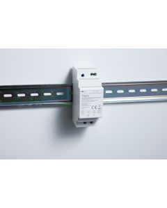 DIGITUS 12V / 2A / 24W Stupňovitý napájecí zdroj na DIN lištu (tenký, třída II)