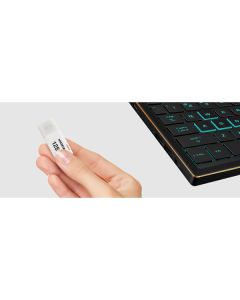 Kioxia USB flash disk, USB 3.0, 128GB, Hayabusa U301, Hayabusa U301, bílý, LU301W128GG4