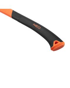 NEO TOOLS Sekera 1500 g, se sklolaminátovou násadou 27-124, celková hmotnost 950g, hmotnost hlavy 700g, délka sekery 44.5cm