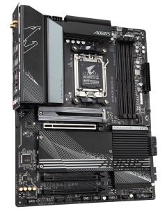 GIGABYTE X670 AORUS ELITE AX / AMD X670 / AM5 / 4x DDR5 DIMM / 4x M.2 / HDMI / USB-C / WiFi / ATX